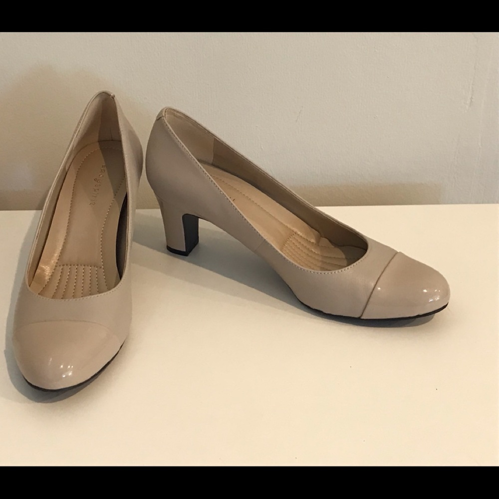 Easy Spirit Heels - Raphael in Light Taupe